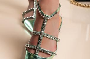 Sandale cu pietre decorative, verzi
